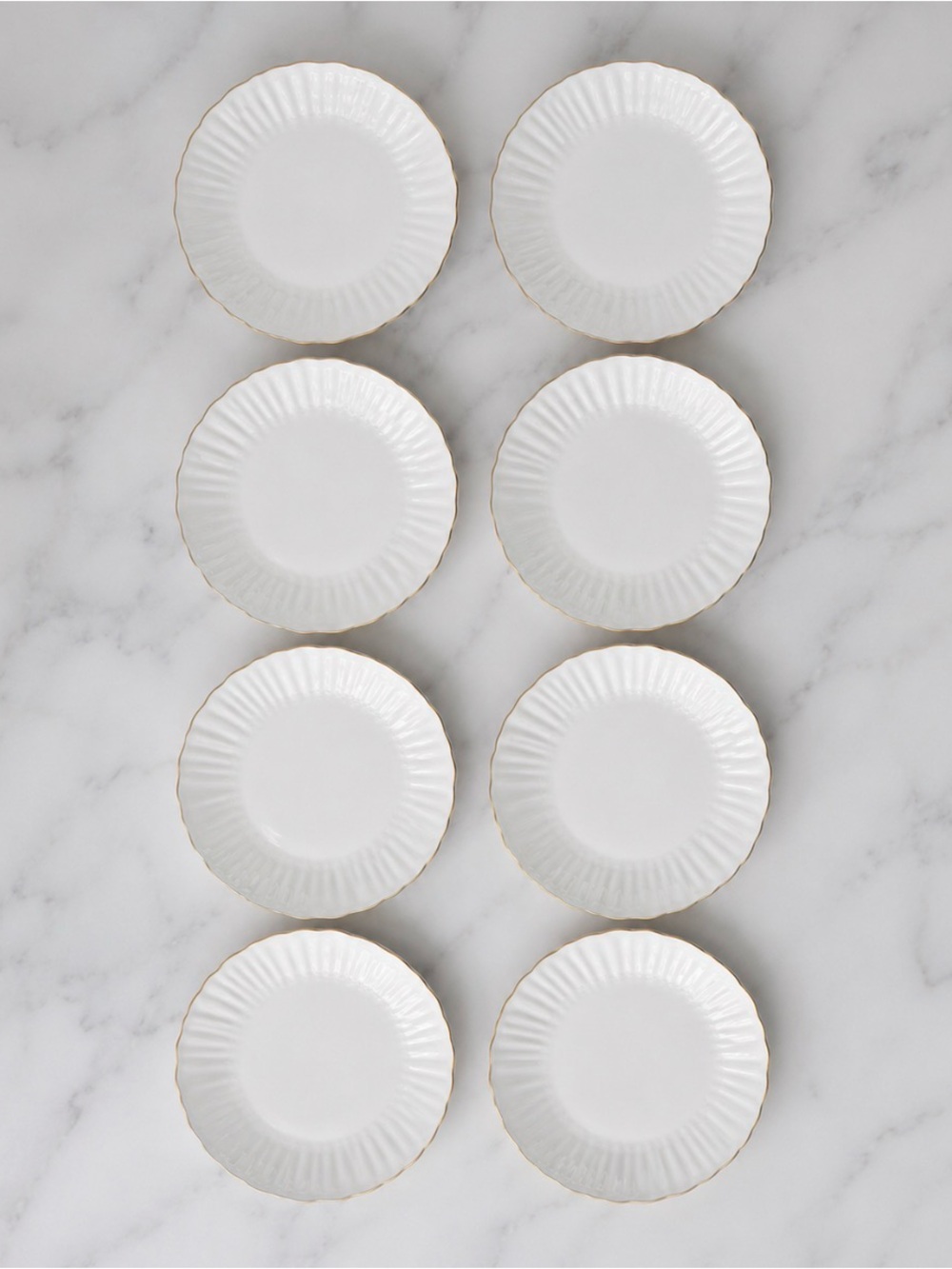 8 inch Eaton fine dining 8 plate set desert plates with gold color trim